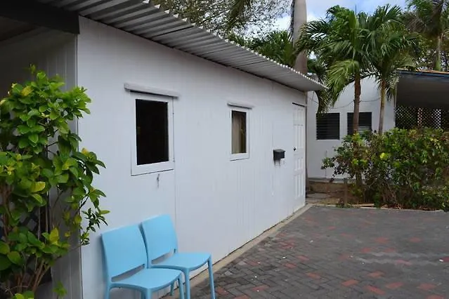 Palm Trees Apartments Willemstad