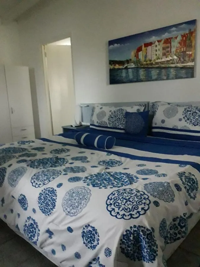 Palm Trees Apartments Willemstad